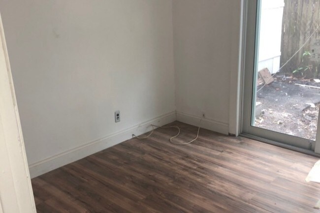 Building Photo - 3251 SW 44th St