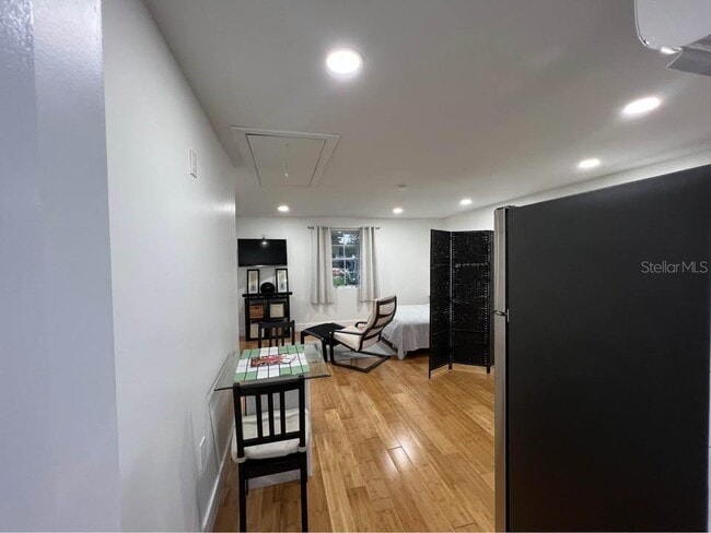 Foto del edificio - 6818 Eden Ln