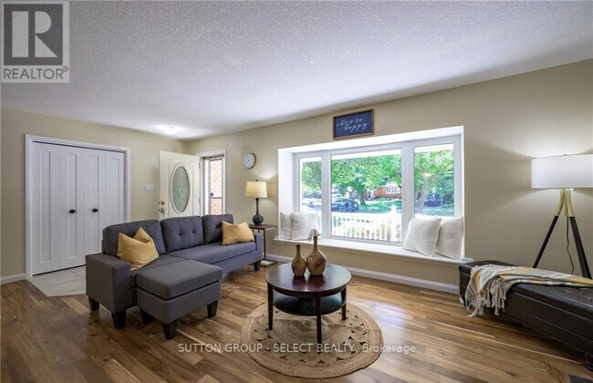 Photo du bâtiment - 6 Kirkton Ct