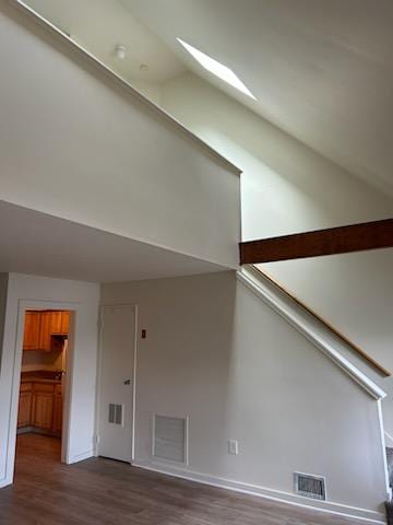 Lofted Ceiling - 255 Stevens St