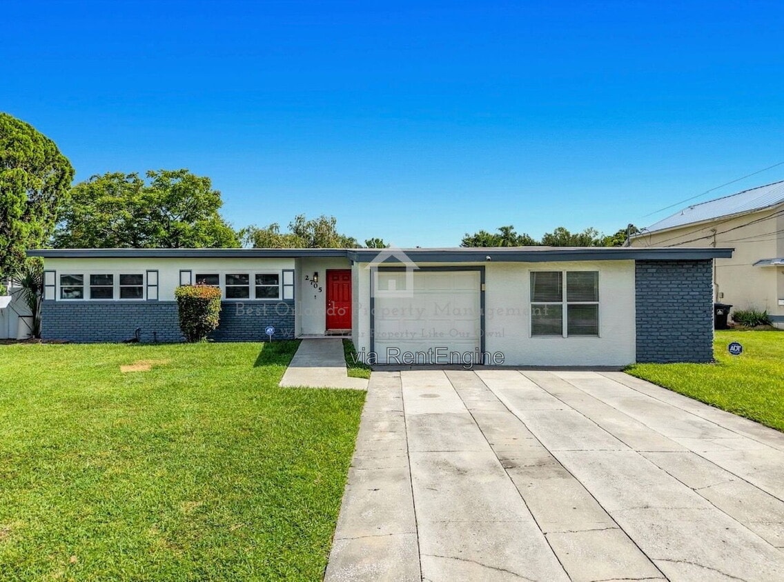 Photo - 2705 Gulfstream Road