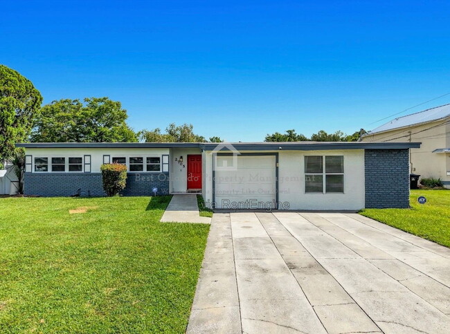 Photo - 2705 Gulfstream Road House
