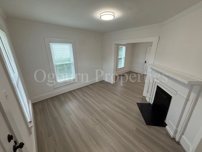 Building Photo - 1607 Thurmond St