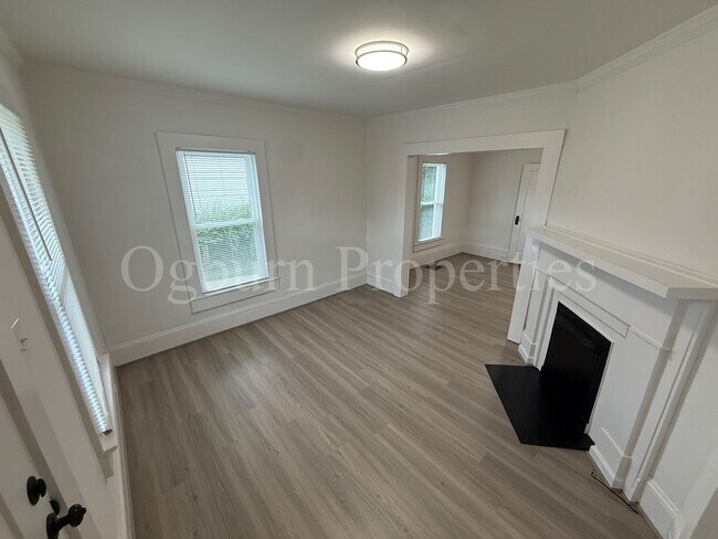 Foto del edificio - 1607 Thurmond St