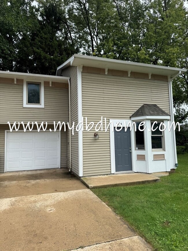 Building Photo - 1324 Lofton Way
