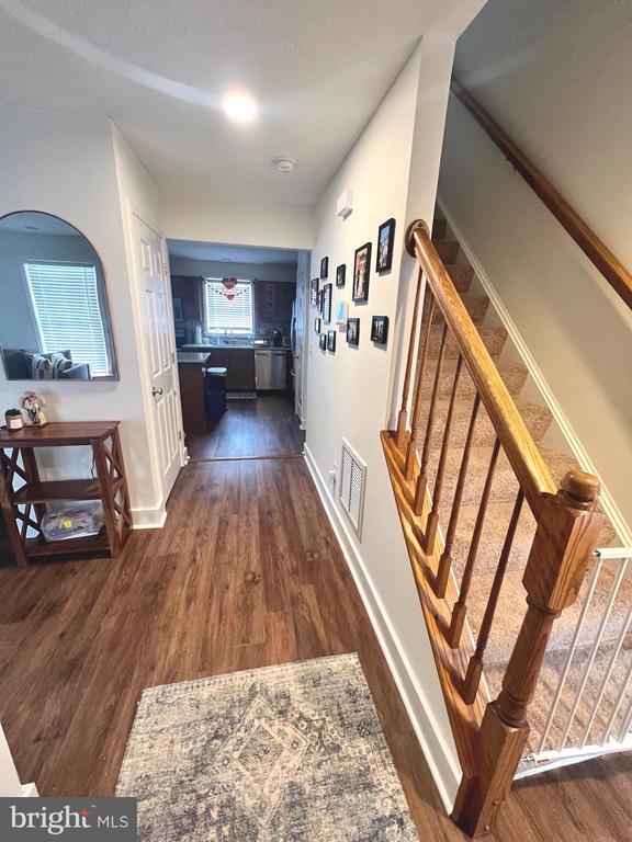 Building Photo - 2405 Gifhorn Ct