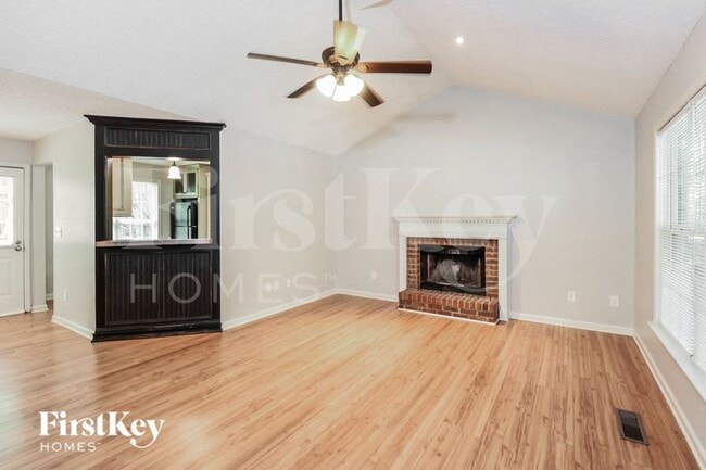 Foto del edificio - 38 Michael Ct