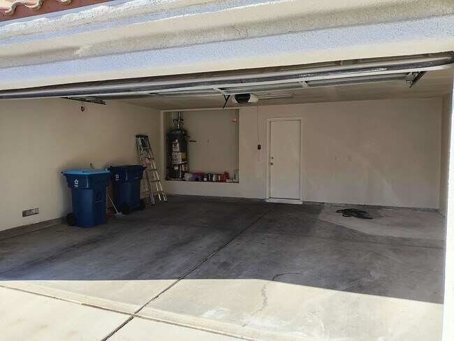 Foto del edificio - Upgraded Single Story house for rent