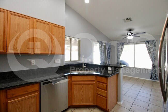 Building Photo - 20986 N 84th Dr