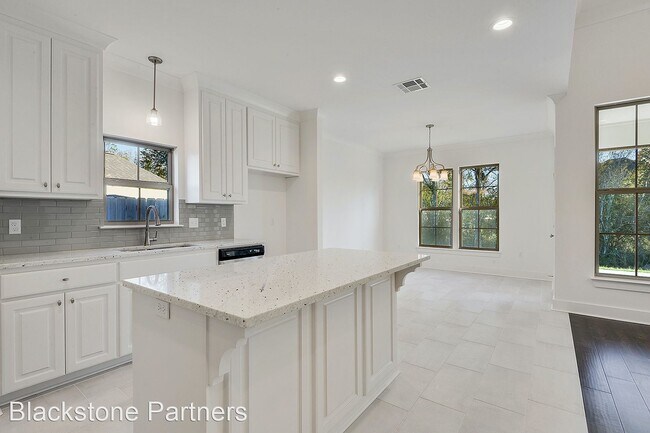 Foto del edificio - 4 br, 2 bath House - 39419 Waycross Ave