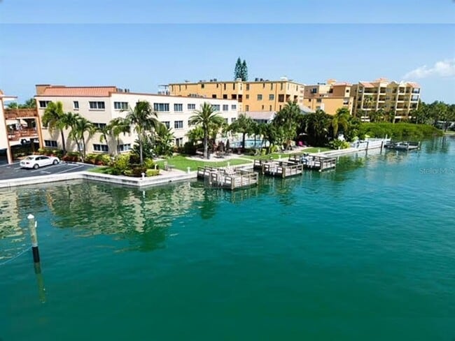 Foto del edificio - 10265 Gulf Blvd