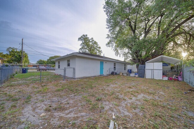 Building Photo - 1814 NW 93rd St
