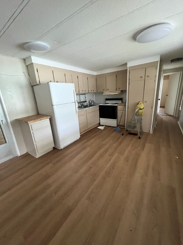 Foto del edificio - 4538 Charter St