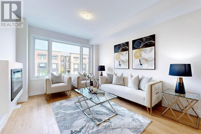 Photo du bâtiment - 6 Marvin Ave