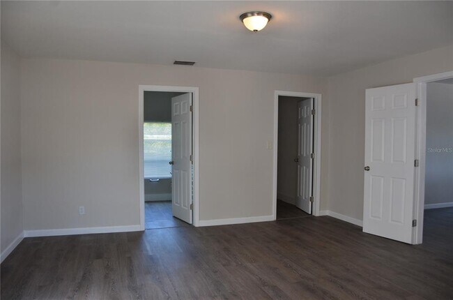 Foto del edificio - 132 McKean St