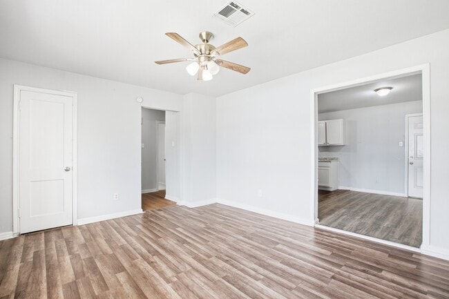 Building Photo - 5326 Doulton Dr