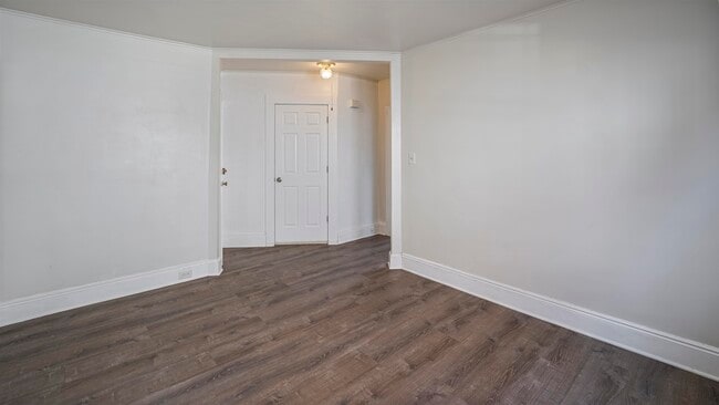 Building Photo - 1120 73rd St