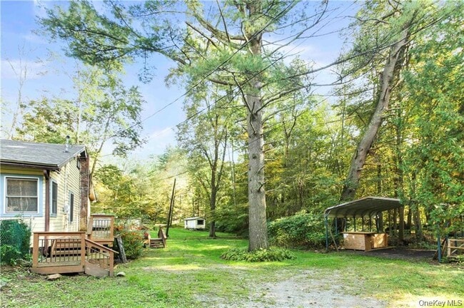 Building Photo - 4 1st St