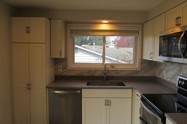 Foto del edificio - 3 Bedroom House in Burlington