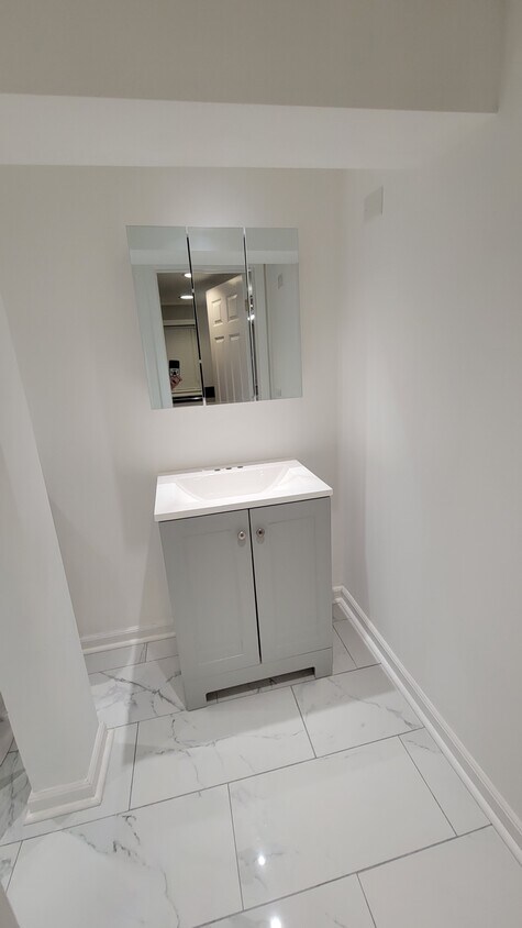Foto principal - 5749 N Talman Ave