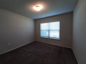 Building Photo - 221 Stalwart Hl Trl