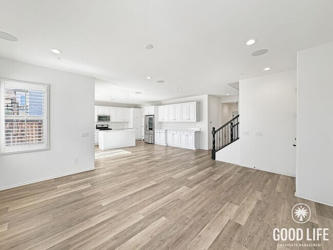 Foto del edificio - Stunning 2000+ sqft  4B/3BA Home in a Great Community!