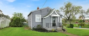 Building Photo - 110 Lakeside Ave