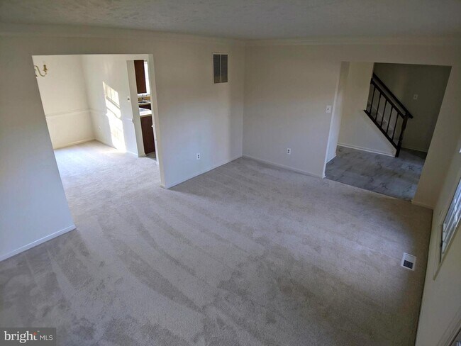 Building Photo - 2322 Club Pond Ln
