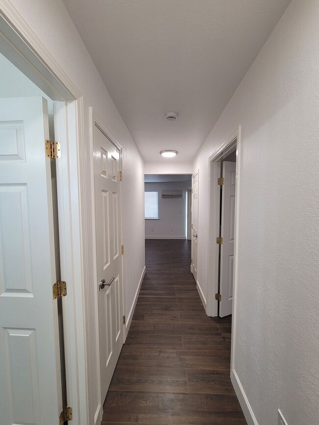 Building Photo - Stylish & Modern 1-Bedroom Retreat Steps f...