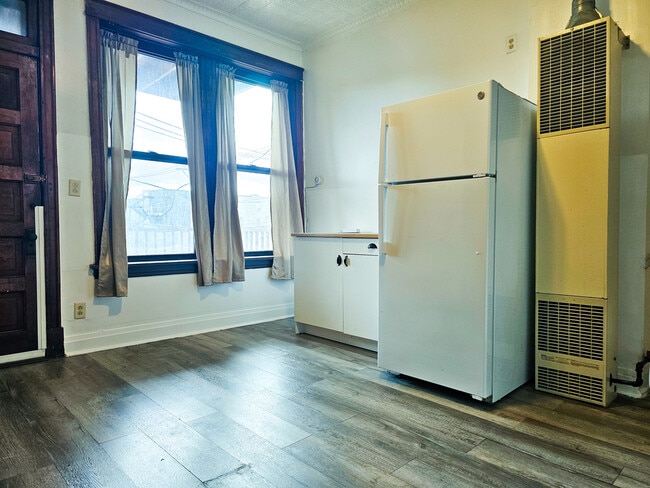 Foto del edificio - 2741 W 16th St