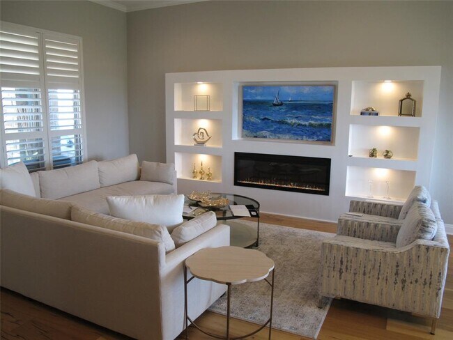 Building Photo - 13505 Golden Wave Loop