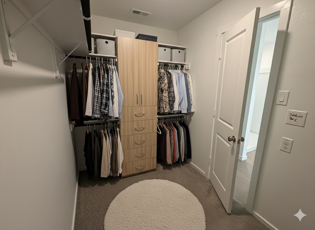 Foto del edificio - 14138 Lampard St