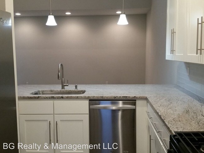 Building Photo - 3 br, 2 bath House - 210 Highland Oaks Lane