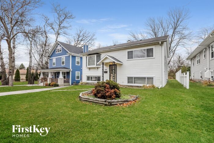 Primary Photo - 105 Grove Ave
