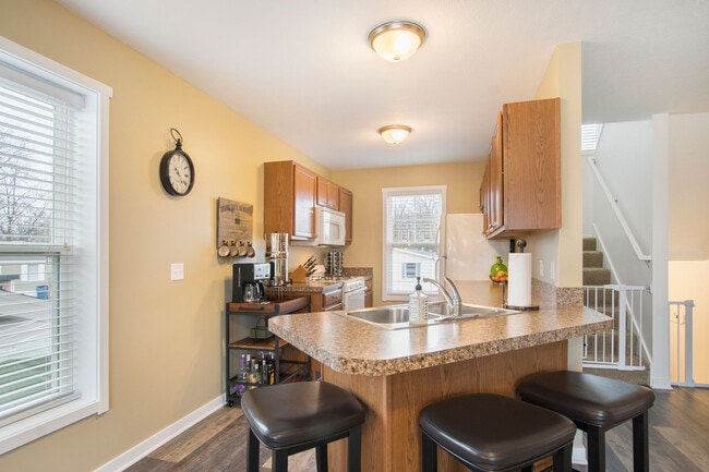 Eat in Kitchen - North Campus Townhomes