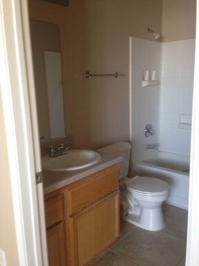 Building Photo - Spacious Apartment for Rent in Las Vegas!