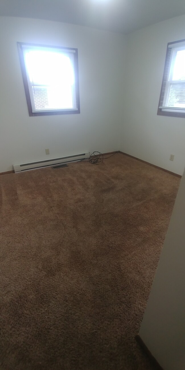 Building Photo - 3058 Runway Ave