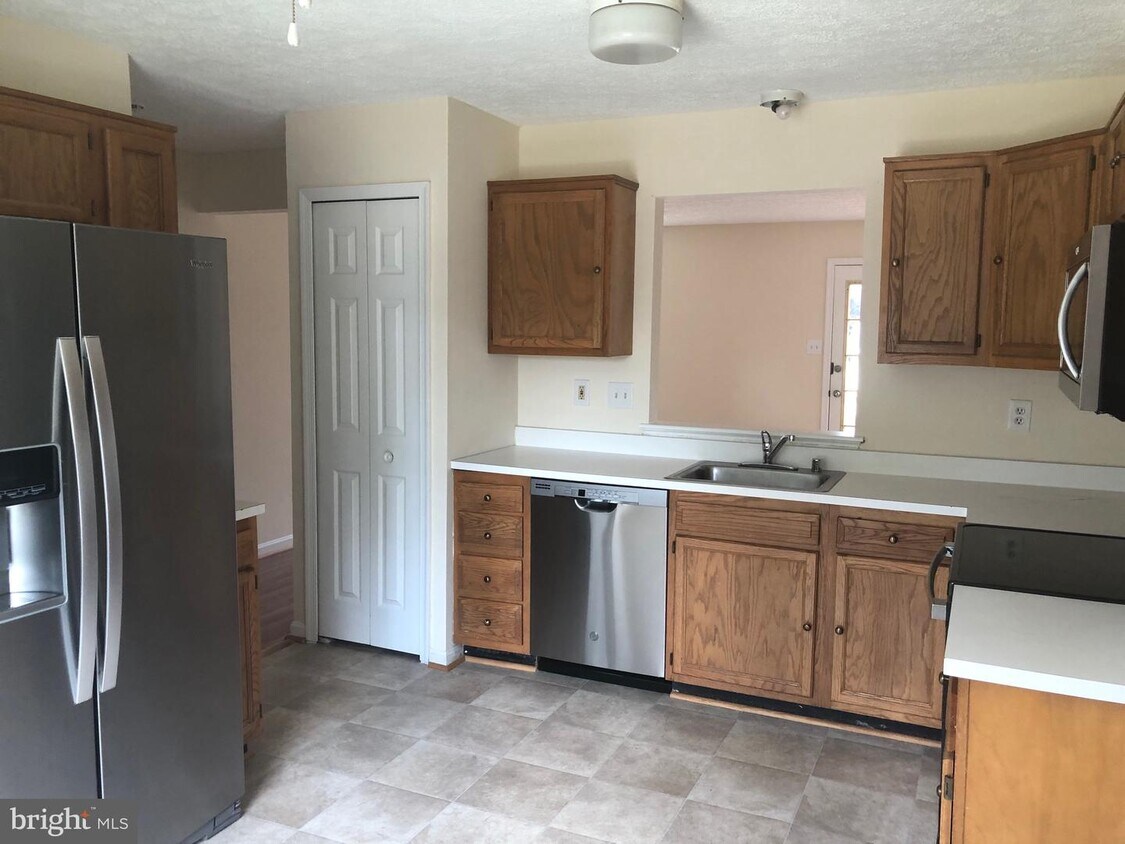 Foto principal - 111 Amethyst Ct