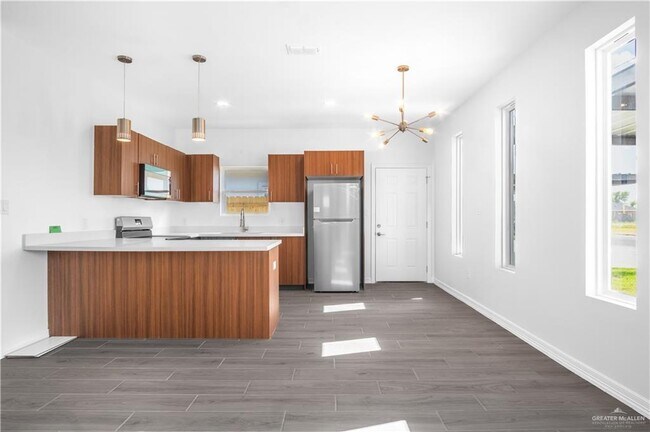 Foto del edificio - 608 N Onyx Ave