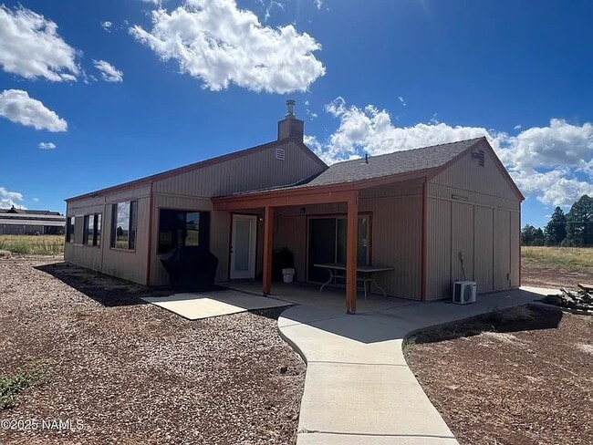 Photo - 665 Dust Devil Dr (Parks, AZ) House