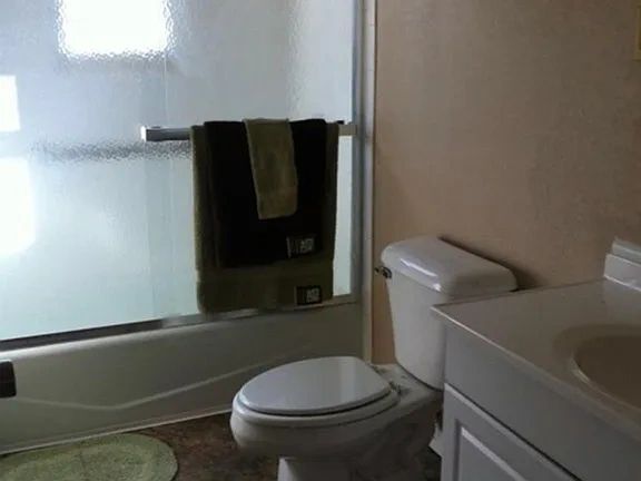 Primary Photo - 295 Lincoln Dr