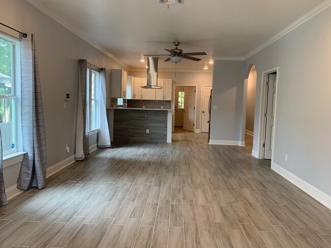 Main Living and Dining area - 1118 Center St