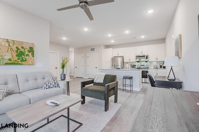 Building Photo - 5001 Willowgate Loop