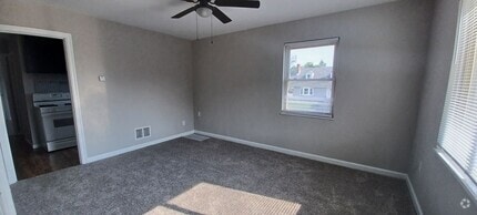Building Photo - 237 E Xenia Dr