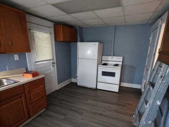 Building Photo - 15 N Harrison St