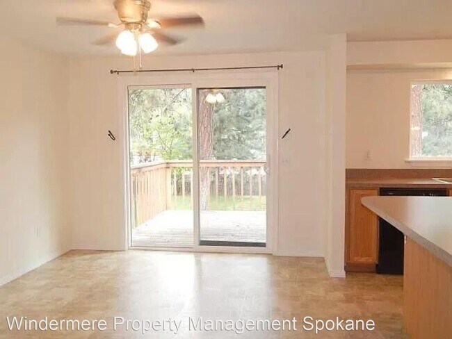 Building Photo - 3 br, 2 bath House - 1320 S Robinhood St.