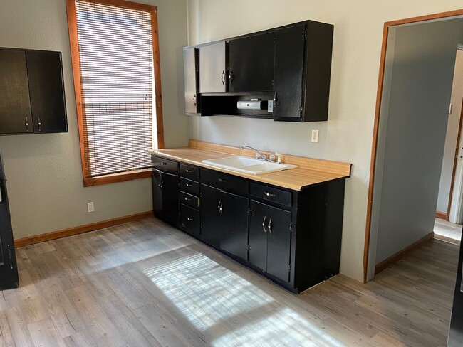 Foto del edificio - 1304 Caseyville Ave