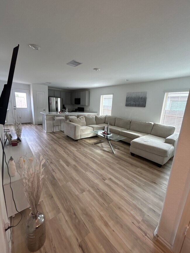 Foto del edificio - 24234 High Country Dr