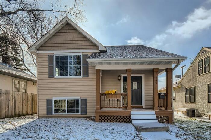 Primary Photo - 1806 7Th Street E, Saint Paul, MN, 55119