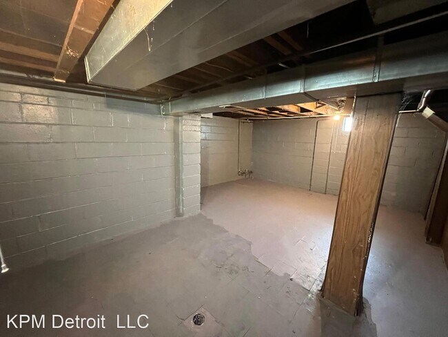 Building Photo - 3 br, 1.5 bath House - 7446 Rosemont Ave